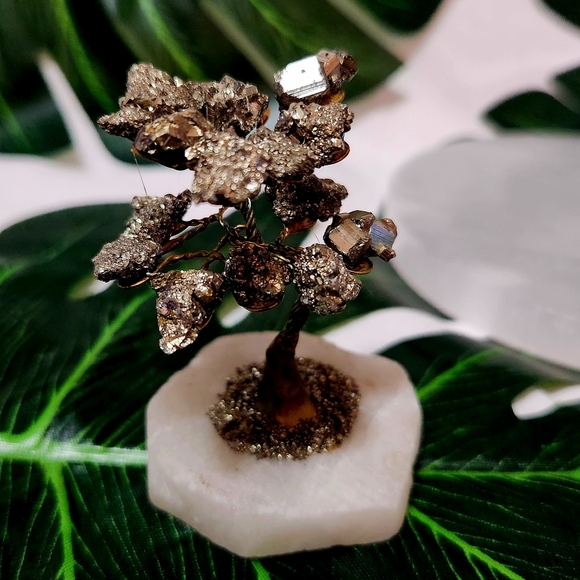 Pyrite gemstone tree Lucky Tree - Picture 7 of 7